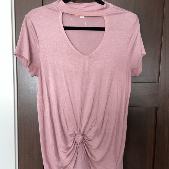 Keyhole short sleeved top - Picture 1 of 1